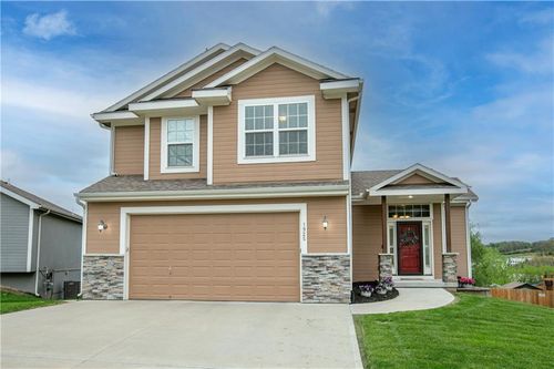 1925 S 47th Ter, Kansas City, KS, 66106-1705 | Card Image