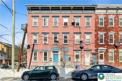 697 Ferry Street, EASTON, PA, 18042 | Card Image