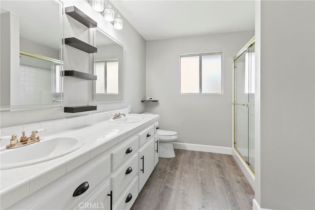 primary bath | Image 18