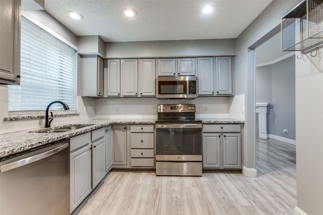 APT-1141 - 5325 Bent Tree Forest Dr, Condo with 1 bedrooms, 1 bathrooms and null parking in Dallas TX | Image 8