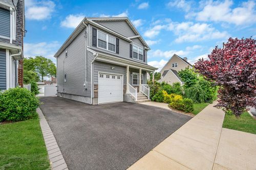 862 Jayne Pl, North Baldwin, NY, 11510-2950 | Card Image