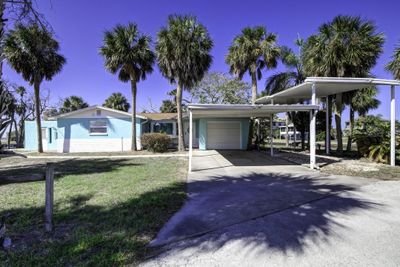 6515 Seaview Boulevard, House other with 2 bedrooms, 2 bathrooms and null parking in Hudson FL | Image 1