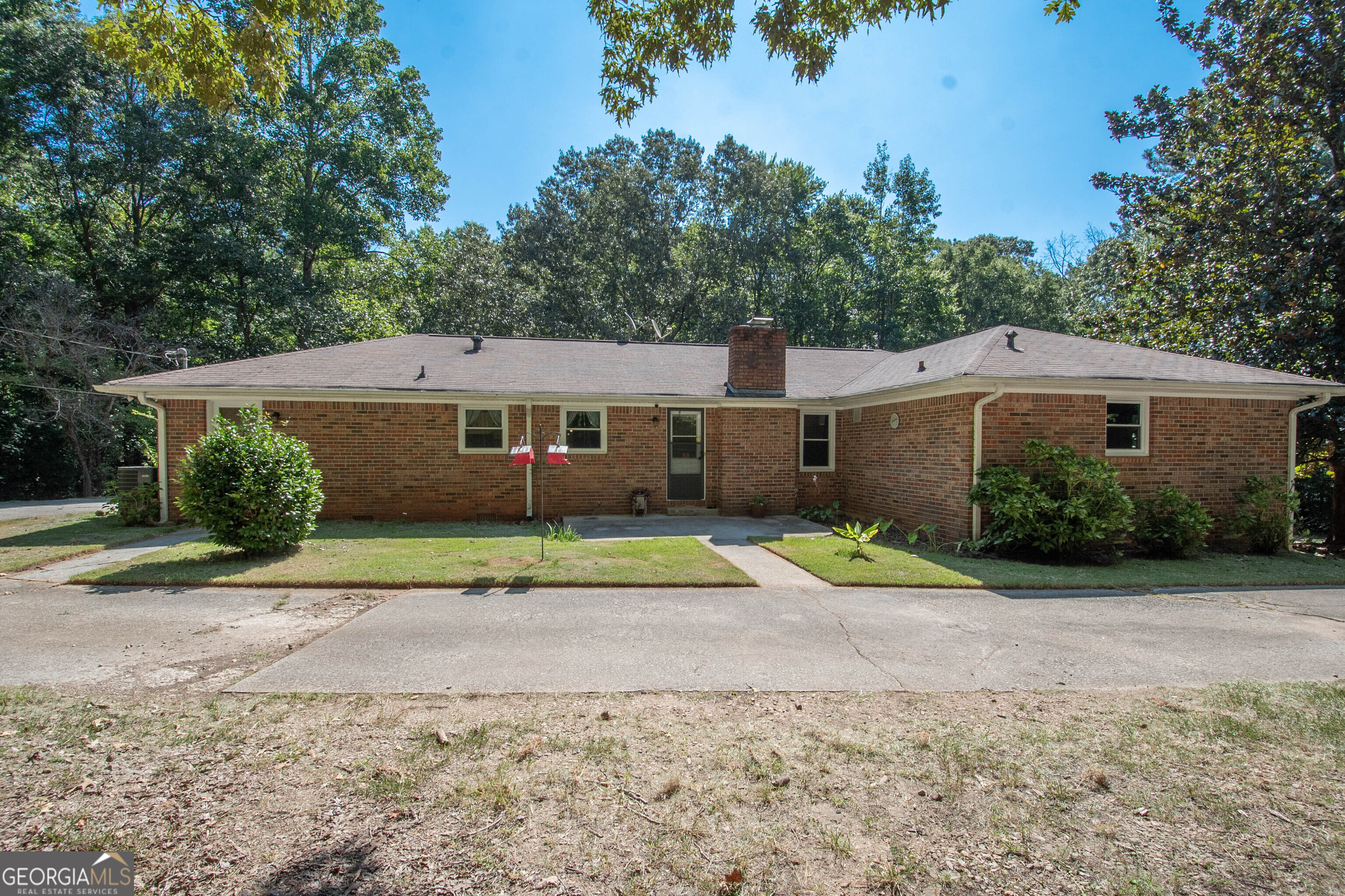 Hearn Rd, Ellenwood, GA 30294