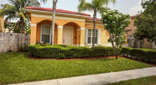 2103 Ne 38th Rd, Homestead, FL, 33033-5105 | Card Image