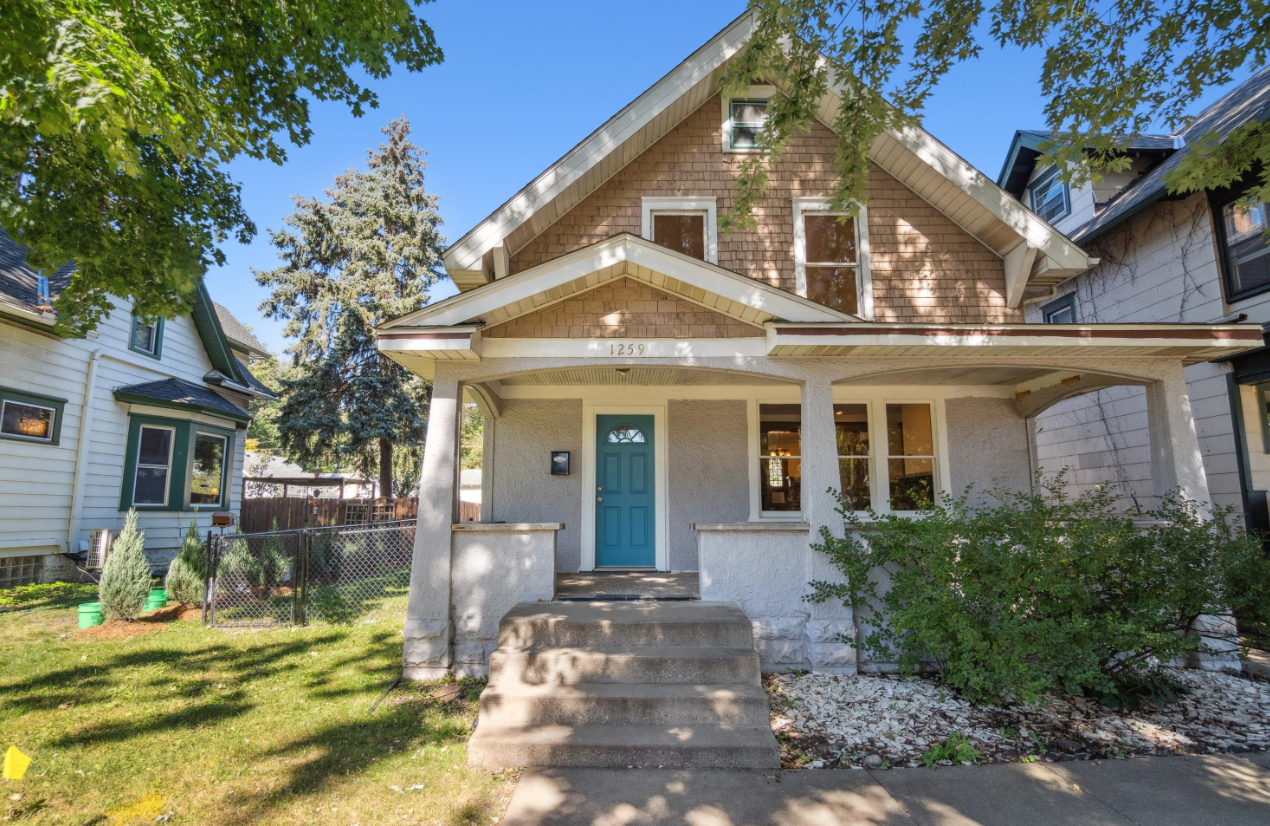 Ashland Ave, Saint Paul, MN 55104