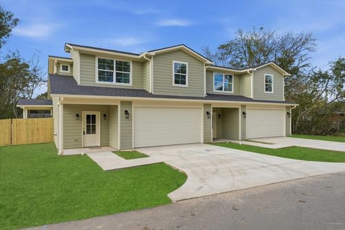 802 S Newsom St, Mineola, TX, 75773 | Card Image