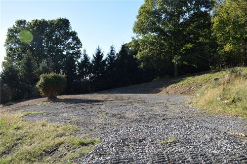 111 Gray Ln, Mars, PA, 16046-3319 | Card Image