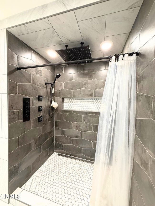 116 23 Rd St E, House other with 4 bedrooms, 3 bathrooms and null parking in Williston ND | Image 40