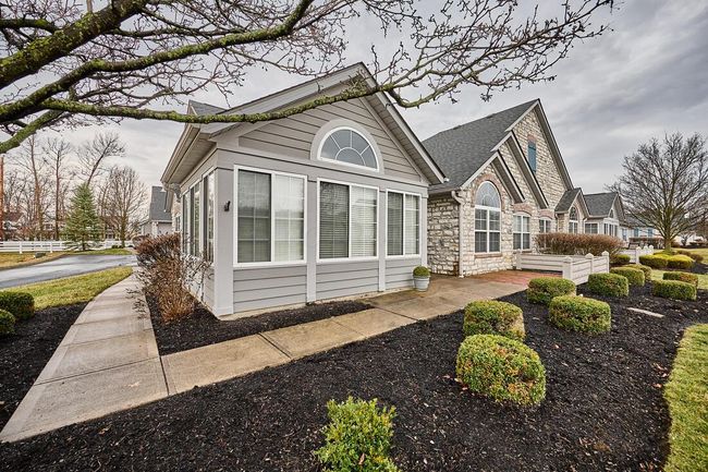6162 Stonewalk Ln, Condo with 2 bedrooms, 2 bathrooms and null parking in New Albany OH | Image 4