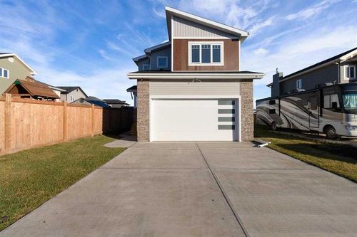 229 Siltstone Pl, Fort Mcmurray, AB, T9K0W5 | Card Image