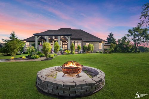 228 Cypress Dr, Monroe, MI, 48162-8860 | Card Image