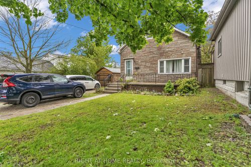 217 Giles St, London, ON, N5Z2V9 | Card Image