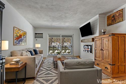 h-118 Evelyn Lane, Lake Geneva, WI, 53147 | Card Image