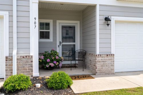 907 Yarn Way, Greer, SC, 29651-3866 | Card Image