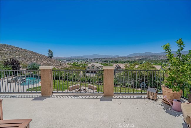22348 Driftwood Ct, House other with 5 bedrooms, 5 bathrooms and 2 parking in Santa Clarita CA | Image 29