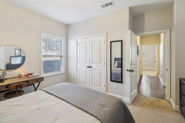 601 N Lancaster Ave, House other with 3 bedrooms, 2 bathrooms and null parking in Dallas TX | Image 20