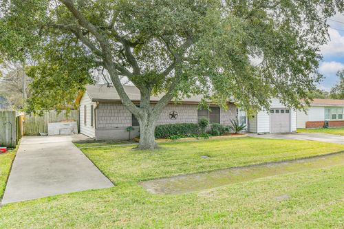 311 25th Ave N, Texas City, TX, 77590-6046 | Card Image