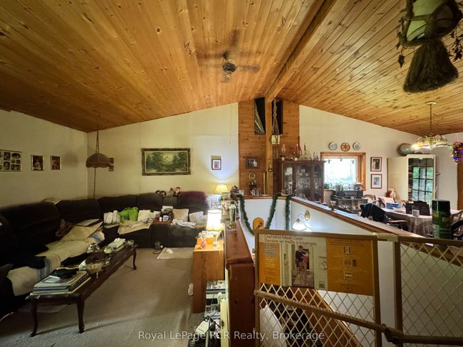585250 Sideroad 10 A, House other with 2 bedrooms, 1 bathrooms and 4 parking in Municipality Of Grey Highlands ON | Image 8