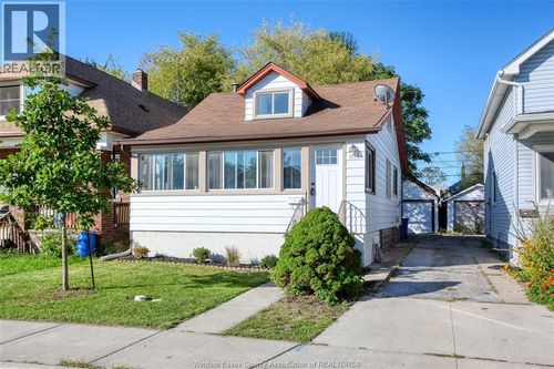 1779 Cadillac St, Windsor, ON, N8Y2V7 | Card Image