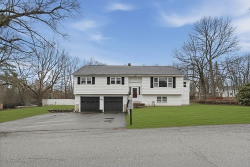 9 Otter River Rd, Templeton, MA, 01468-1455 | Card Image
