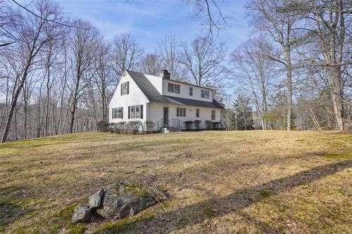 24 Benedict Rd, South Salem, NY, 10590-1109 | Card Image