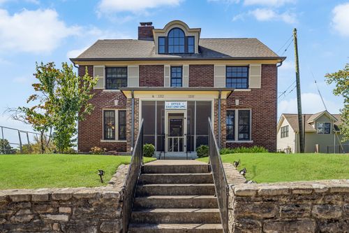 1212 Holly St, Nashville, TN, 37206-2843 | Card Image