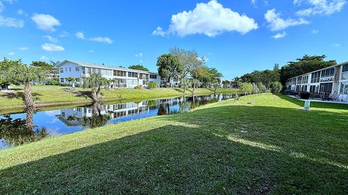 81 Markham E, Deerfield Beach, FL, 33442-2757 | Card Image