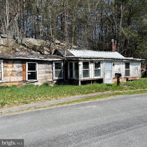395 Lime Kiln Dr, Andreas, PA, 18211-3059 | Card Image
