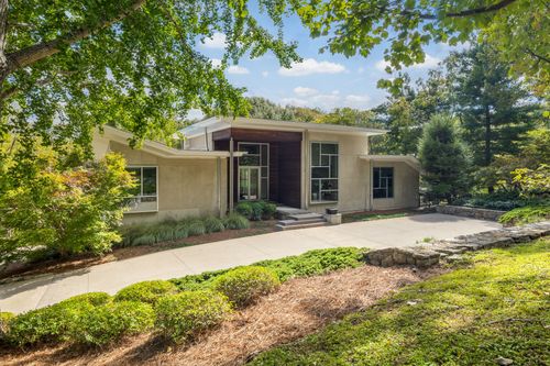 586 Natchez Bend Rd, Nashville, TN, 37221-9714 | Card Image