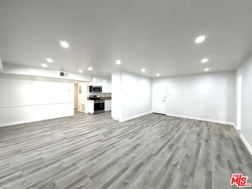 214-711 Orange Grove Ave, South Pasadena, CA, 91030-2431 | Card Image