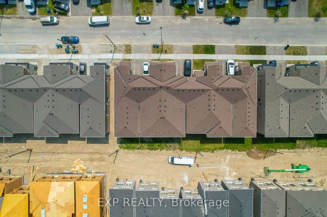 110 Adventura Rd, House attached with 4 bedrooms, 3 bathrooms and 2 parking in Brampton ON | Image 34