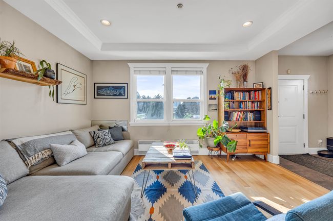 880 Gore Ave, Townhouse with 3 bedrooms, 2 bathrooms and 1 parking in Vancouver BC | Image 4