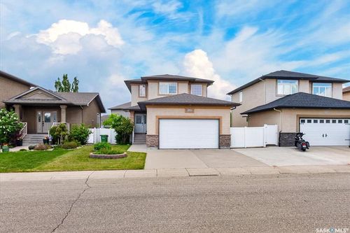 8338 Wascana Gardens Way, Regina, SK, S4V1E8 | Card Image