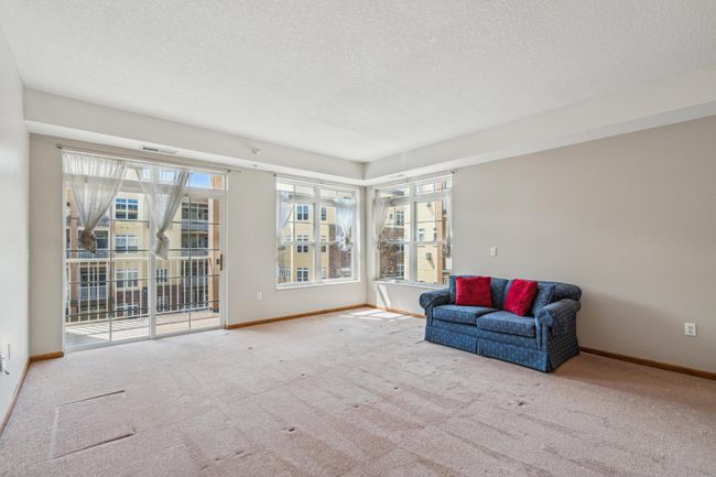 Living Room | Image 4