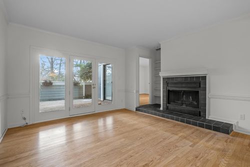 unit-102-700 Bishops Park Dr, Raleigh, NC, 27605-1250 | Card Image