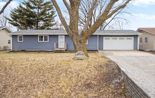 311 Gretten St, Gilbert, IA, 50105-1002 | Card Image