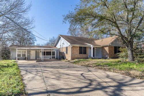 1425 15th St, Huntsville, TX, 77340-4429 | Card Image