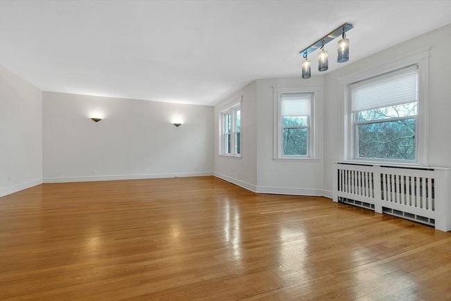 APT-3 - 24 Dean Rd, Condo with 2 bedrooms, 2 bathrooms and 2 parking in Brookline MA | Image 4