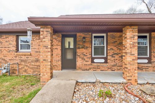 703 Nw 1st St, Washington, IN, 47501-1602 | Card Image