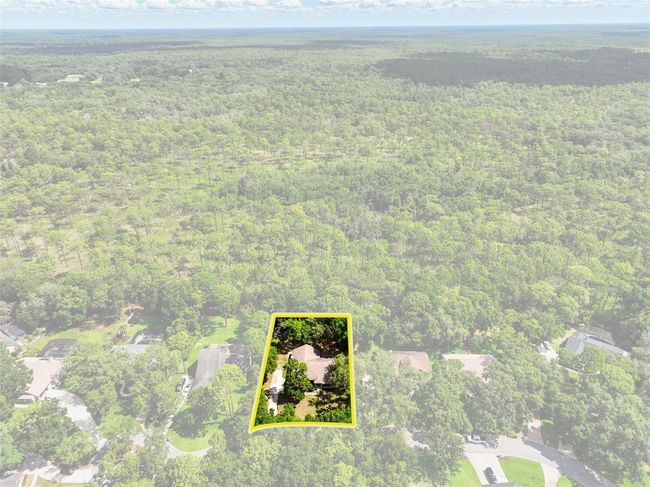 These are an estimate of the property lines/locations and should not be considered accurate. | Image 40