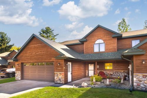 3941 Fountain Gate Dr N, Duluth, MN, 55811-5444 | Card Image