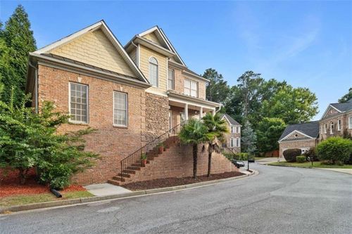 1711 Summit Glen Ln Ne, Atlanta, GA, 30329-2595 | Card Image