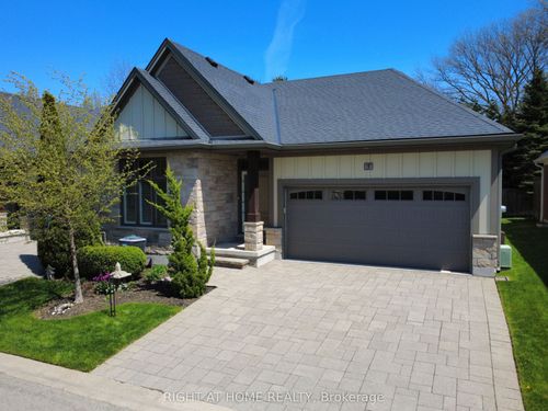 3 Cedar Dr, St Davids, ON, L0S1J1 | Card Image