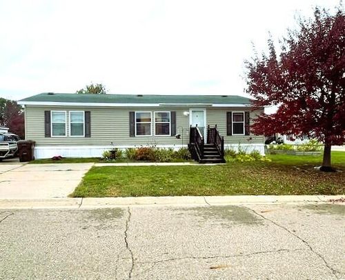 60-7204 E Grand River Ave, Portland, MI, 48875-8752 | Card Image