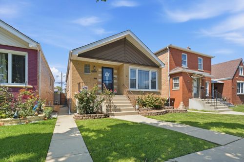 6038 S Komensky Ave, Chicago, IL, 60629-4536 | Card Image