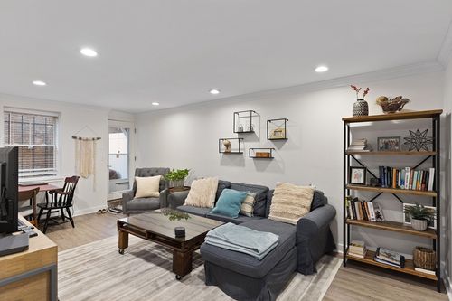 1-101 W Springfield St, Boston, MA, 02118-1481 | Card Image