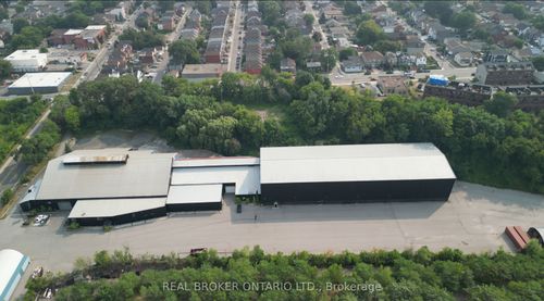 243 Queen St N, Hamilton, ON, L8R3N6 | Card Image