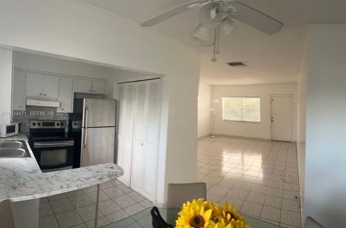 apt-303-2420 Johnson St, Hollywood, FL, 33020-3946 | Card Image