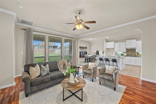 249 Ashlawn Dr, Midlothian, TX, 76065-5696 | Card Image