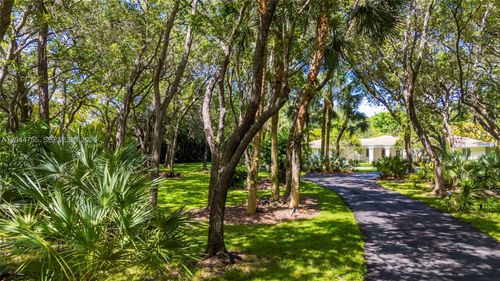 12121 Sw 64th Ave, Pinecrest, FL, 33156-5535 | Card Image